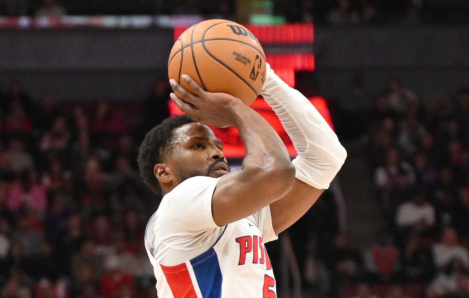 开云在线体育平台 -关于风云突变！西汉姆今晨临场应变，NBA常规赛版图或变，更衣室稳定，纪律约束更严格的信息