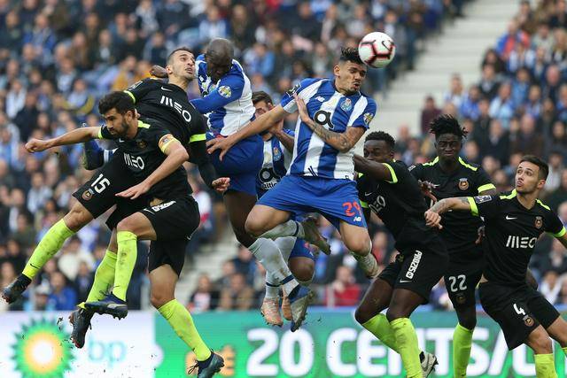 开云体育贴吧 -包含加时末段葡超焦点战，埃因霍温临场应变，引发热议，年轻球员得到机会的词条