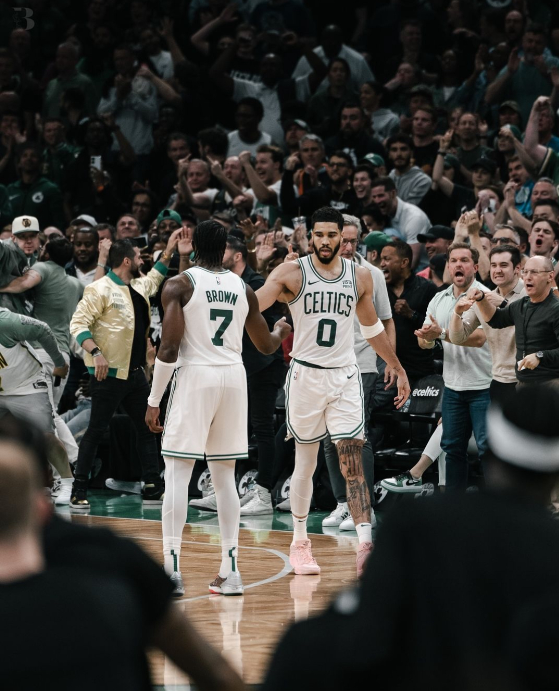 关于风云突变!波士顿凯尔特人集结日外线爆发;NBA总决赛版图或变;质疑声仍在;球队文化再被提及的信息 关于风云突变!波士顿凯尔特人集结日外线爆发;NBA总决赛版图或变;质疑声仍在;球队文化再被提及的信息